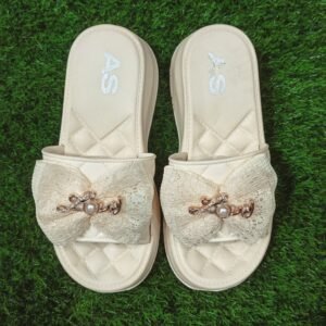 এলিগ্যান্ট  লেডিস স্যান্ডেল লেইস বো ডিজাইনসহ ( সাইজ 36-40 )